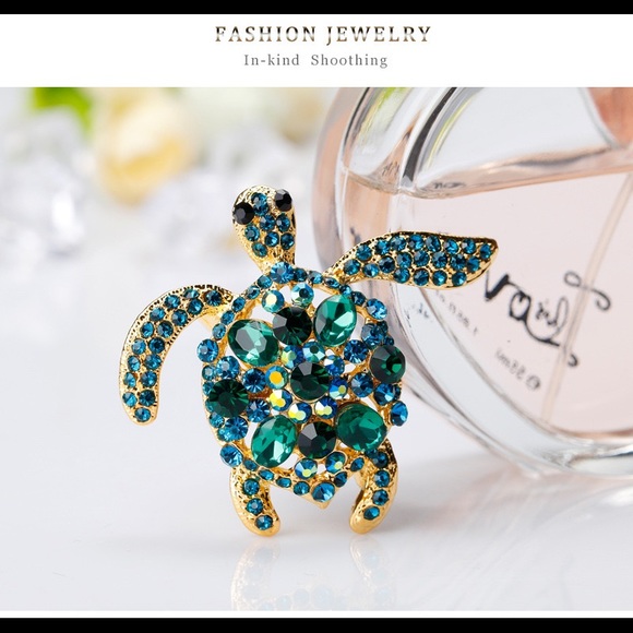 Jewelry - Colorful Rhinestone Sea Turtle Brooch Pin